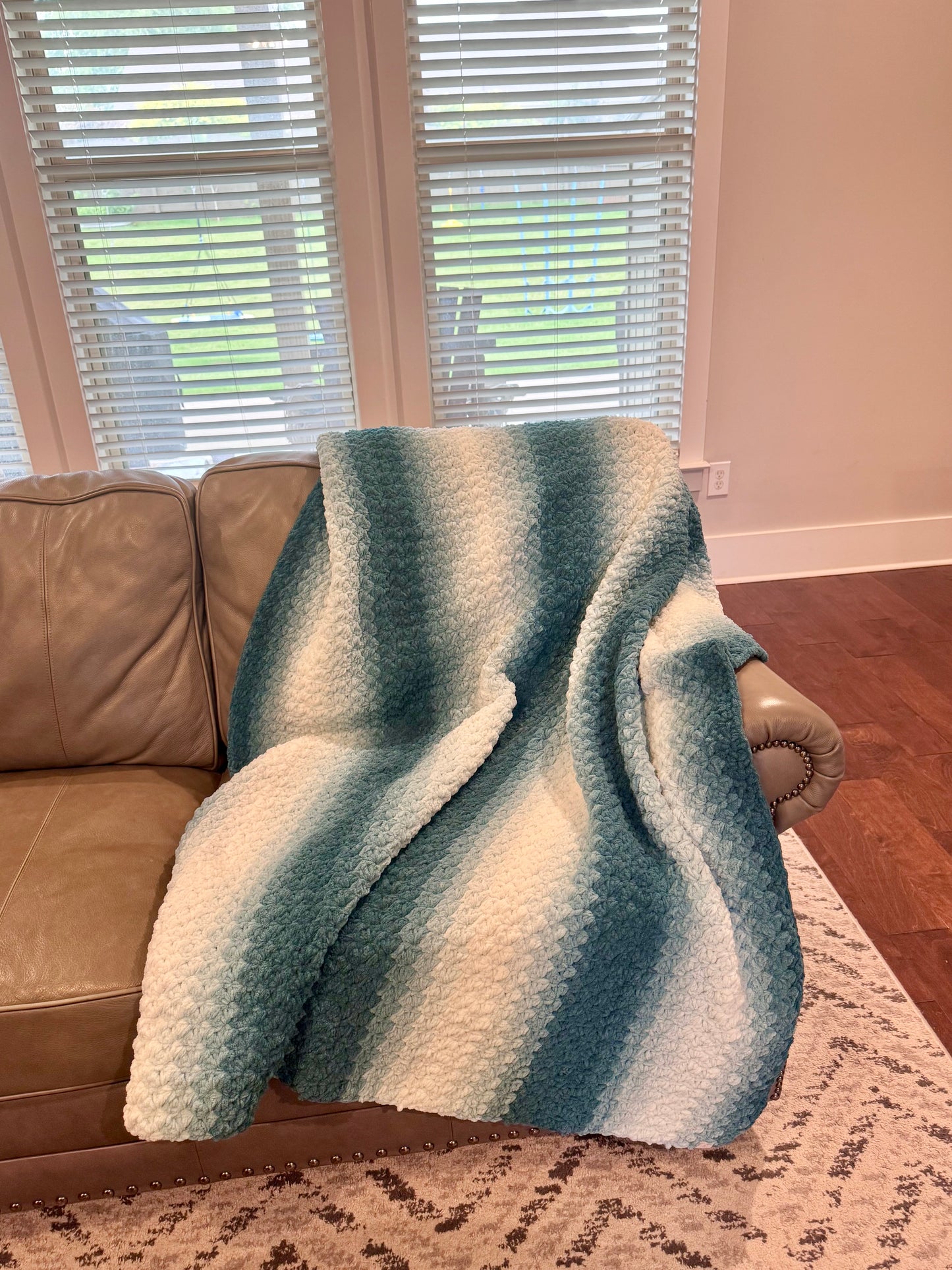Color Drift Throw